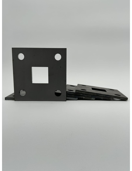 Platine carré percée avec fenêtre