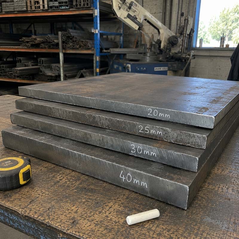 Plaque acier forte épaisseur : choisir entre 20, 25, 30 et 40 mm pour vos travaux