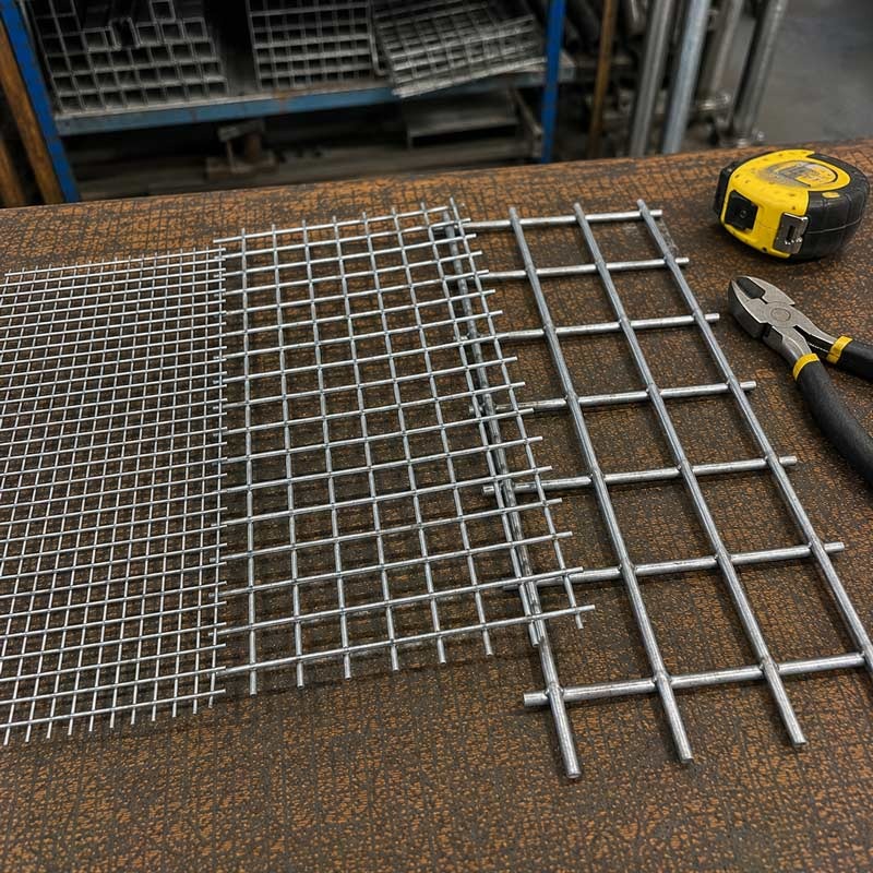 Grillage soudé galvanisé : bien choisir maille, fil et hauteur